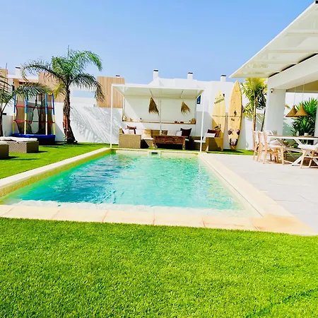 El Palmeral - Exlusive With Private, Heated Pool In