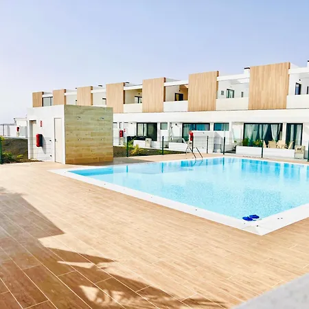 El Palmeral - Exlusive With Private, Heated Pool In Villa