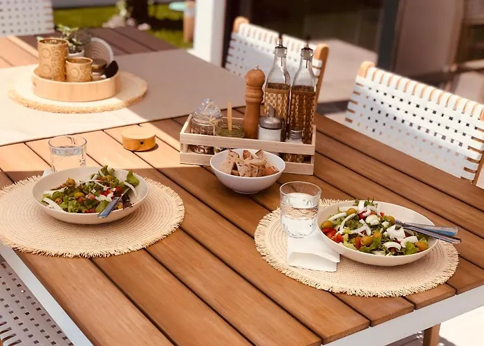 El Palmeral - Exlusive With Private, Heated Pool In Willa