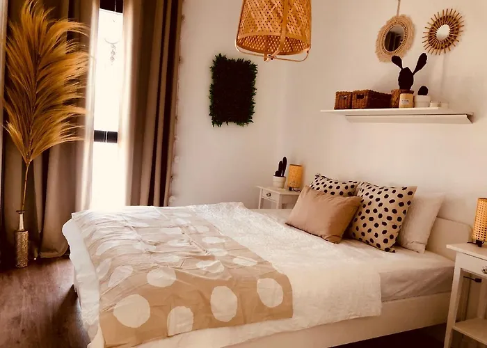 Willa El Palmeral - Exlusive With Private, Heated Pool In