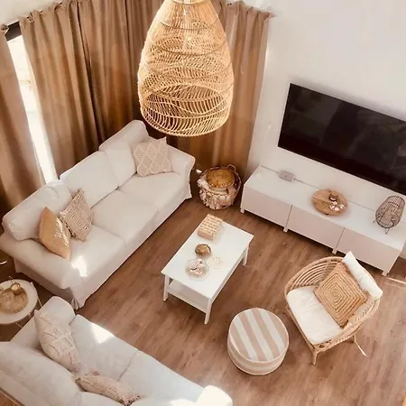 El Palmeral - Exlusive With Private, Heated Pool In